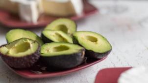 L’avocat-raclette : la nouvelle tendance culinaire improbable à tester